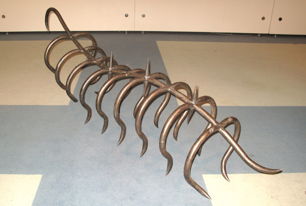 森田太初「動物の骨」